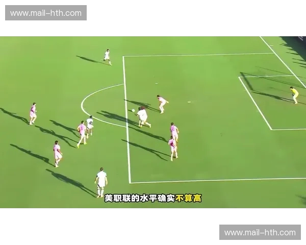 伯纳乌夜话：皇马与尤文的史诗对决，一场关于荣耀与传承的足球哲学碰撞